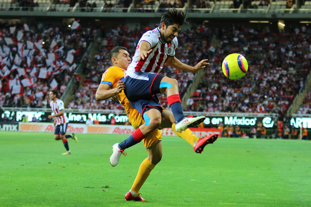 Lo mejor del empate entre Chivas y Tigres en imágenes