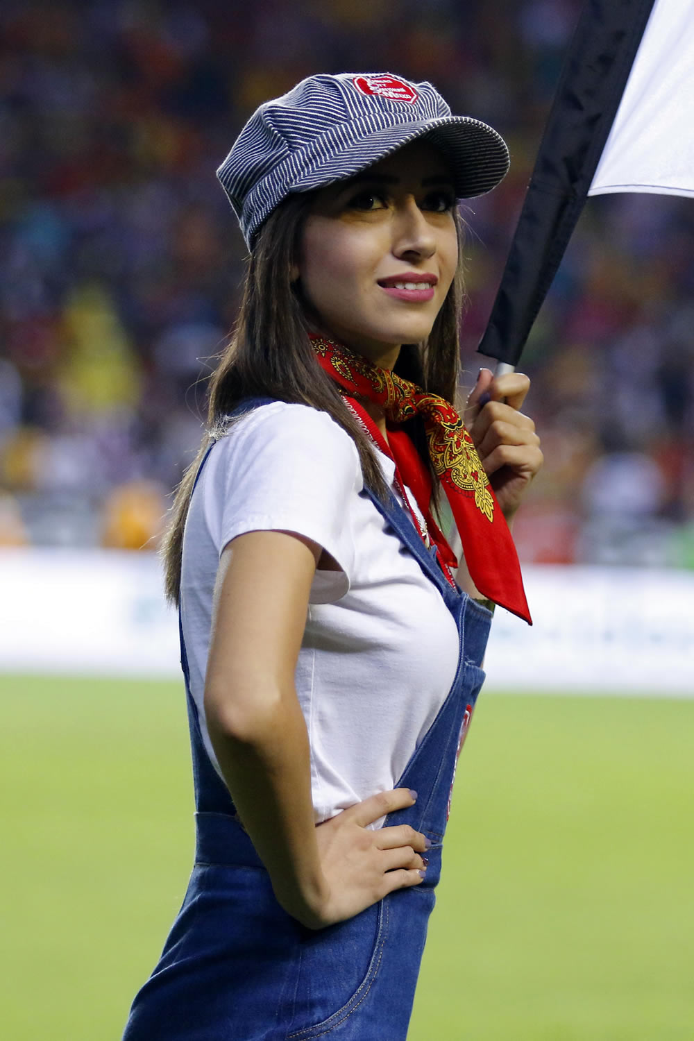 Con doblete de Rodolfo Pizarro, Chivas derrotó a Morelia.