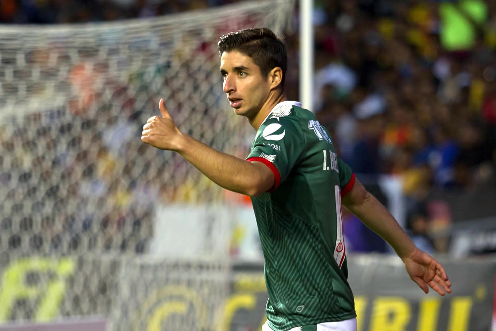 Con doblete de Rodolfo Pizarro, Chivas derrotó a Morelia.