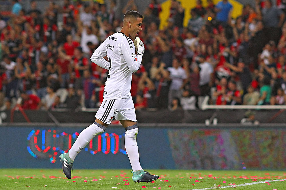 El triunfo de Atlas sobre el líder Santos en imágenes