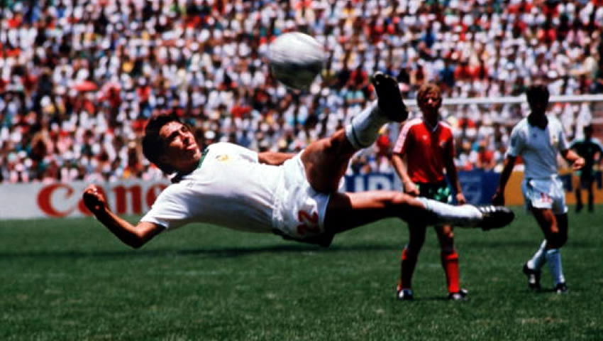 Negrete y su fabulosa tijera ante Bulgaria lo llevaron a cuartos.
