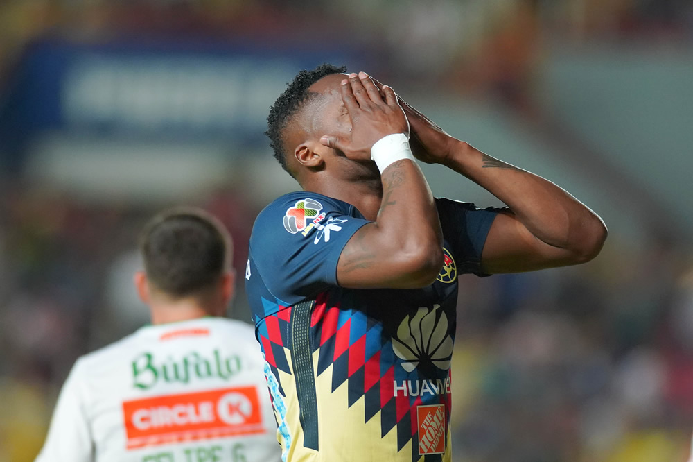 Galería: El Rayo creció y le amargó la noche al América