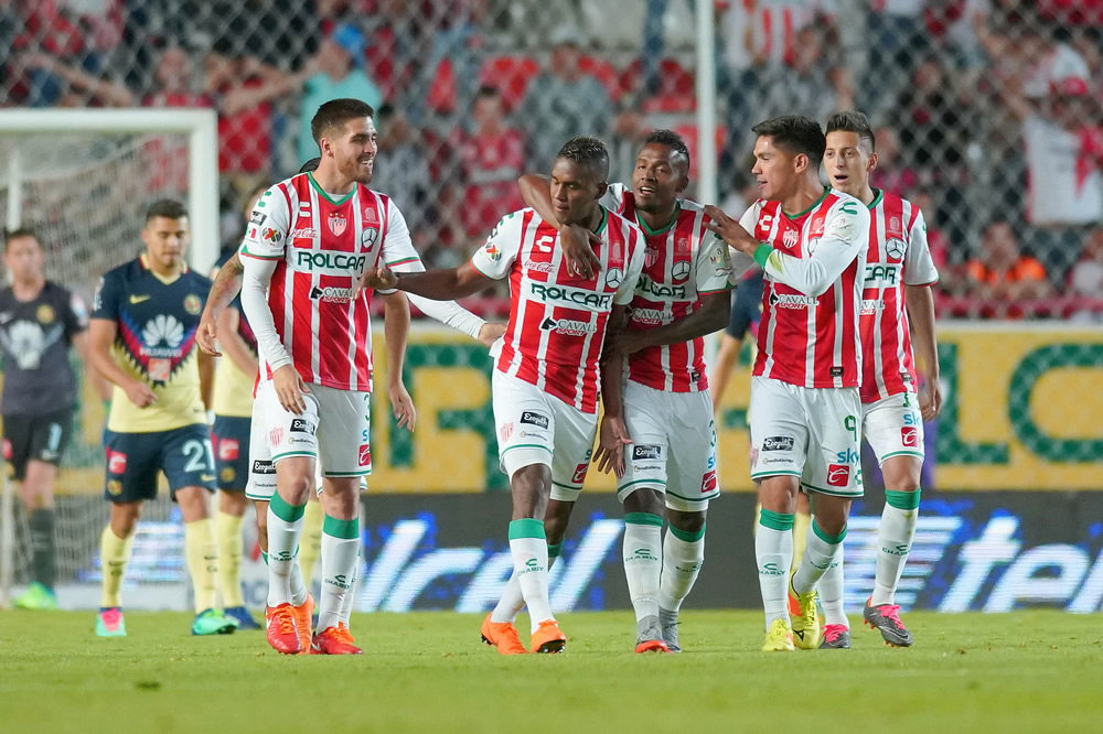 Galería: El Rayo creció y le amargó la noche al América