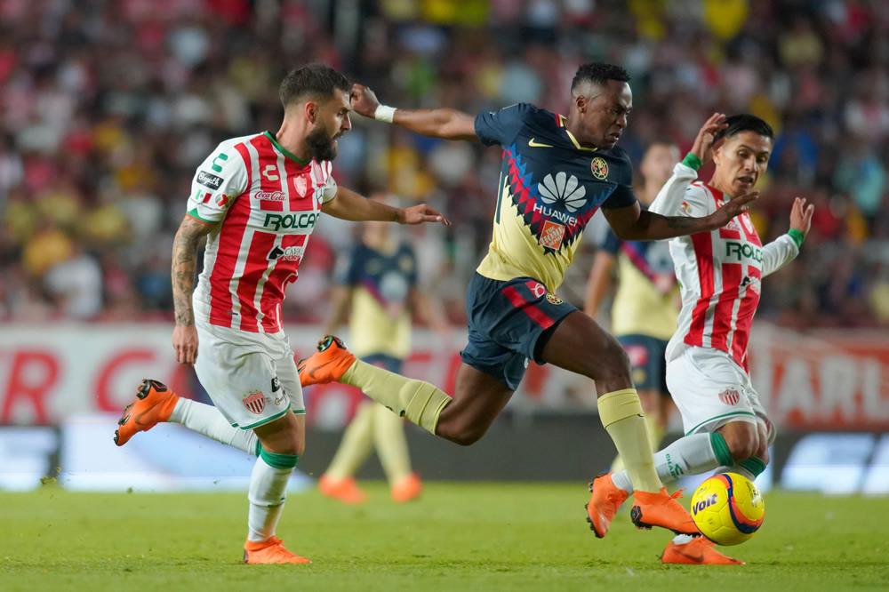 Galería: El Rayo creció y le amargó la noche al América