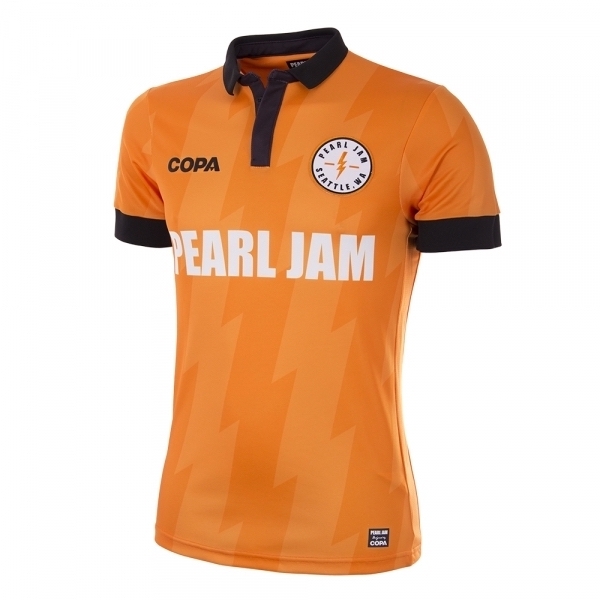 La colección de playeras futboleras de Pearl Jam
