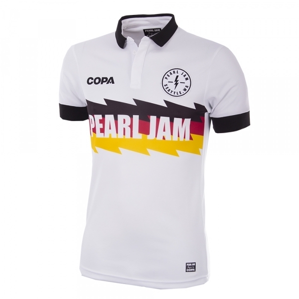 La colección de playeras futboleras de Pearl Jam