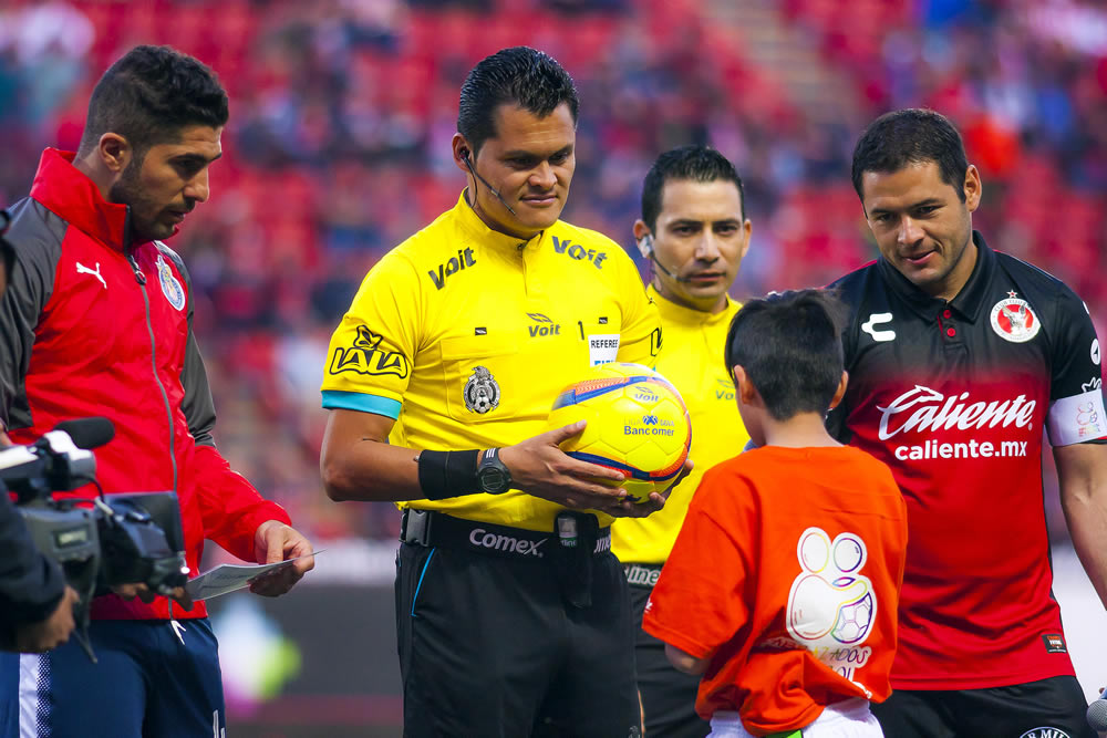 Los Xolos de Tijuana vencieron 3-0 a unas Chivas que prácticamente se despiden.
