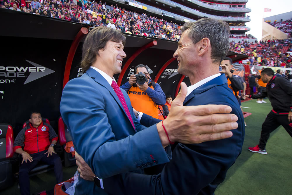 Los Xolos de Tijuana vencieron 3-0 a unas Chivas que prácticamente se despiden.