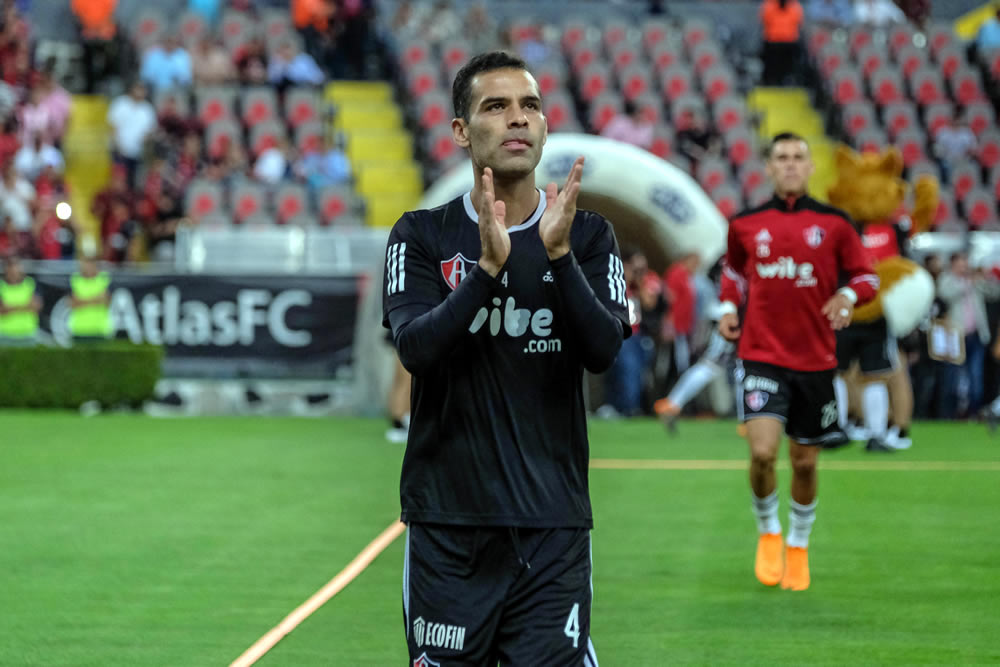 Con un solitario gol, los Zorros del Atlas derrotaron a las Chivas.