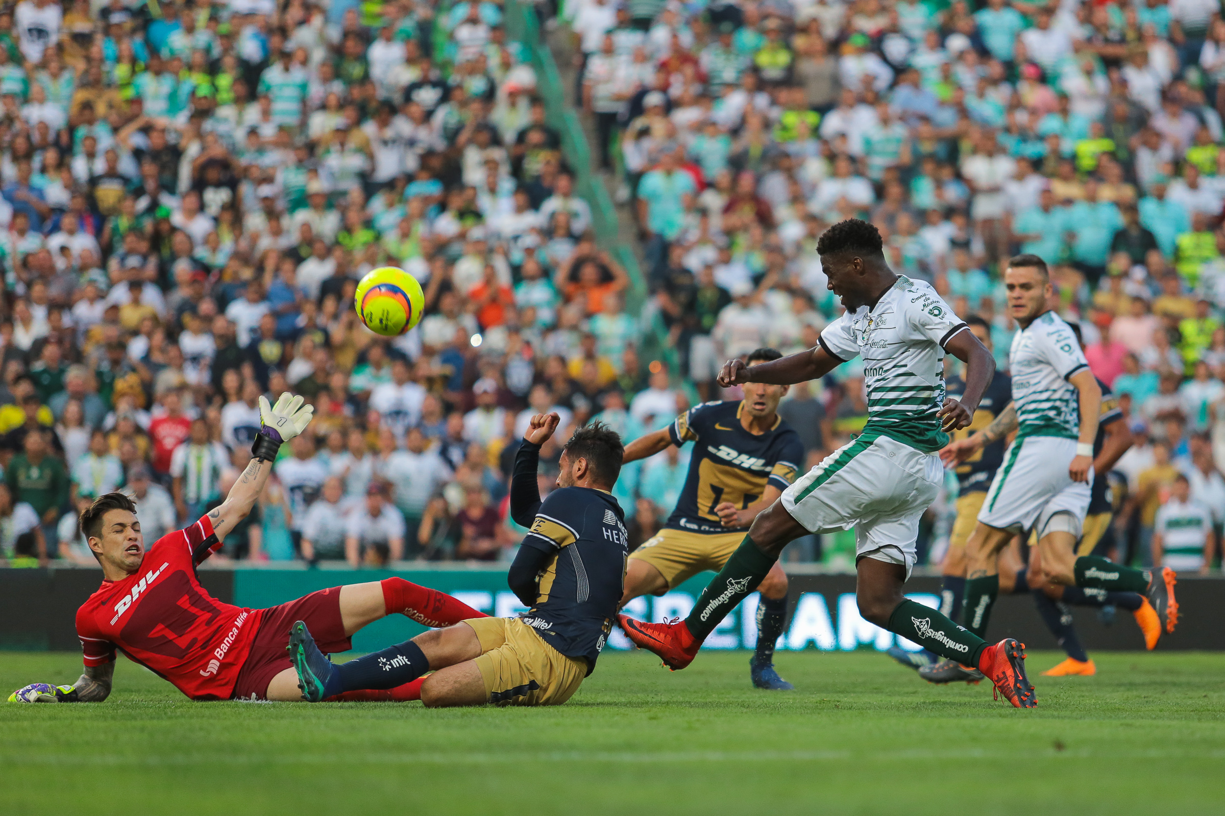 Las mejores postales del triunfo de Pumas ante Santos