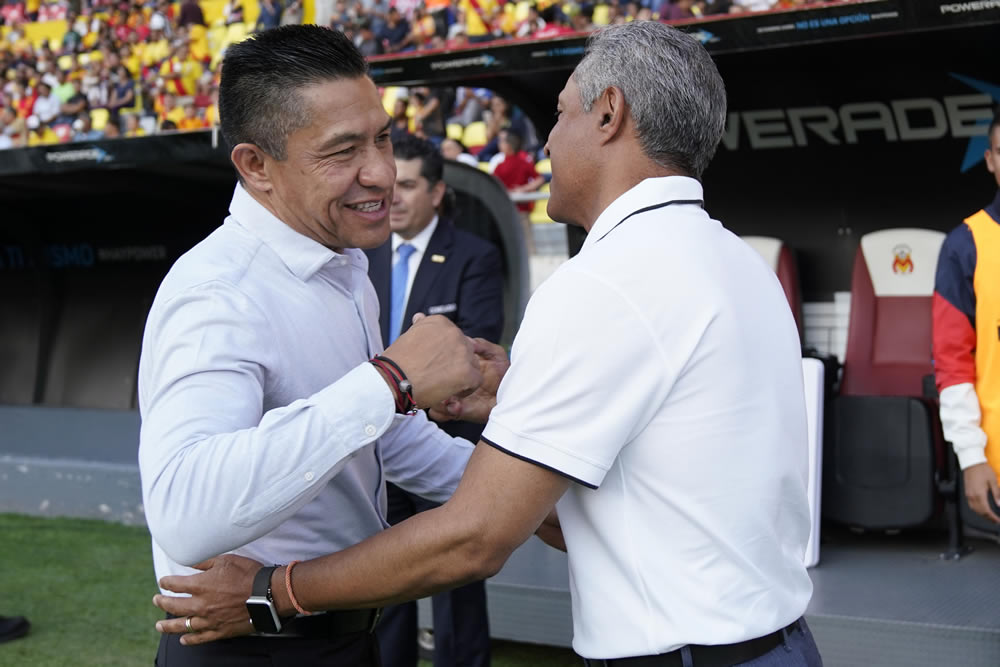 Necaxa y Morelia no pasaron del empate y rezan por un boleto de Liguilla.