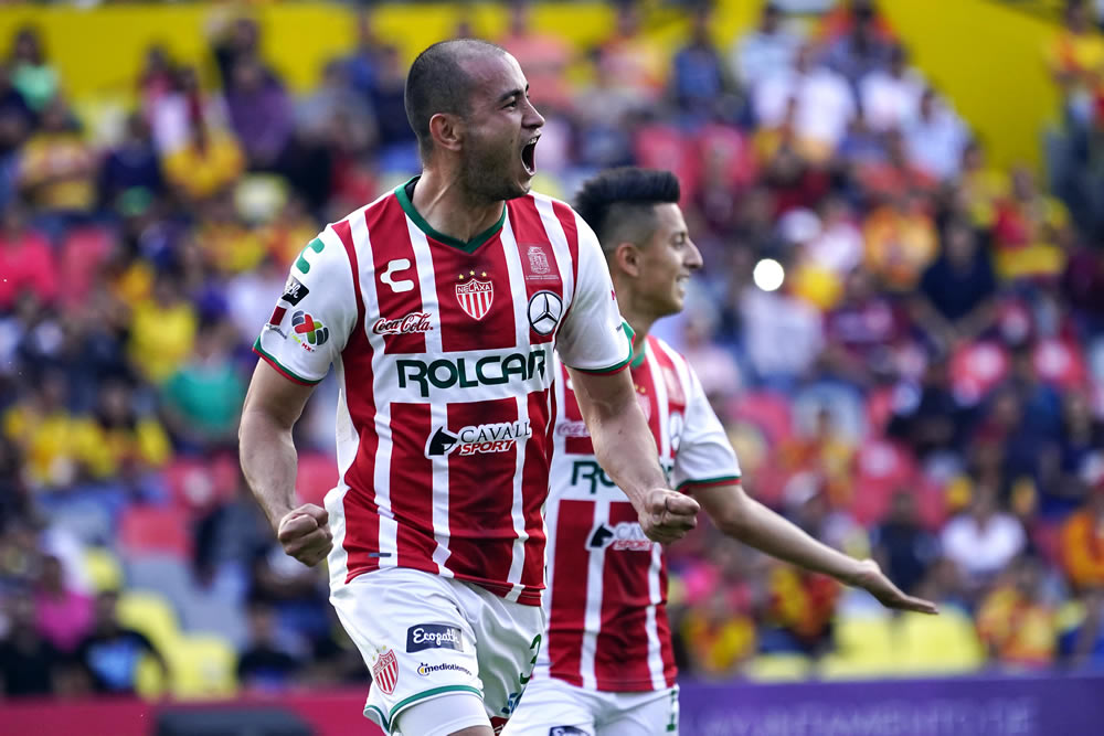 Necaxa y Morelia no pasaron del empate y rezan por un boleto de Liguilla.