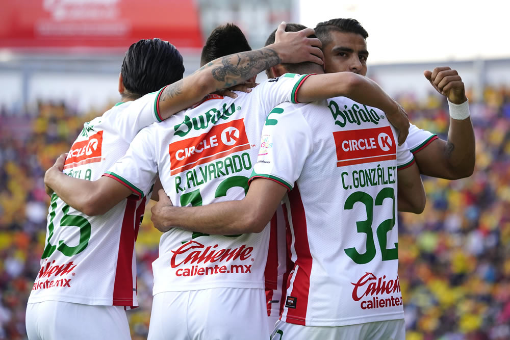 Necaxa y Morelia no pasaron del empate y rezan por un boleto de Liguilla.