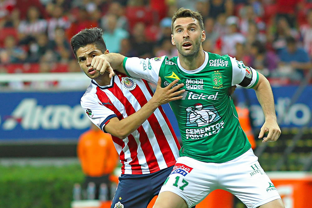 Chivas falló dos penales y se fue del Clausura 2018 sin pena ni gloria.