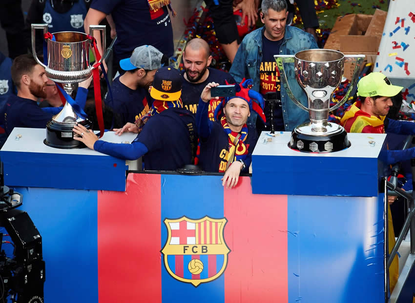 FC Barcelona celebra sus títulos de Liga España y Copa del Rey