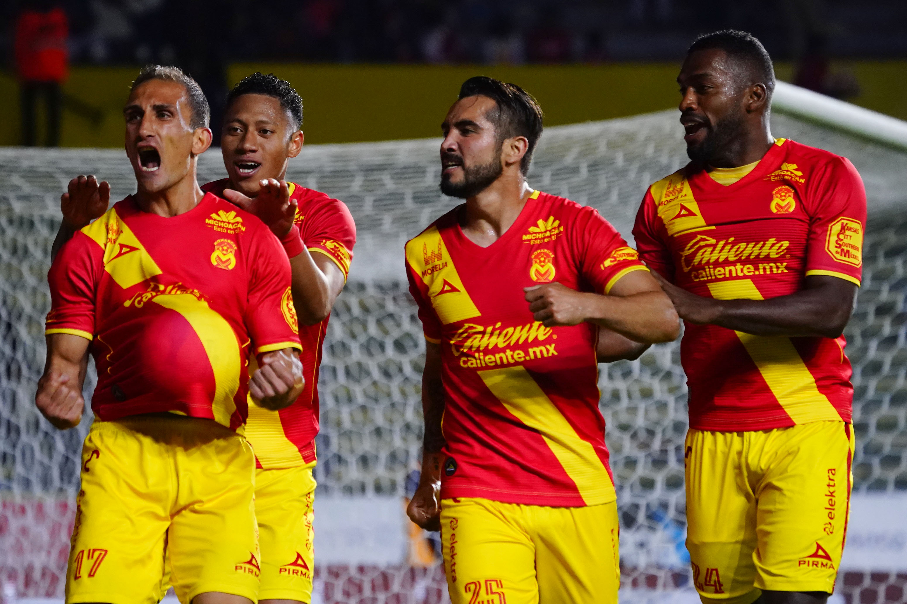 La Monarquía y el Toluca ofrecieron una Ida infernal en el Estadio Morelos.