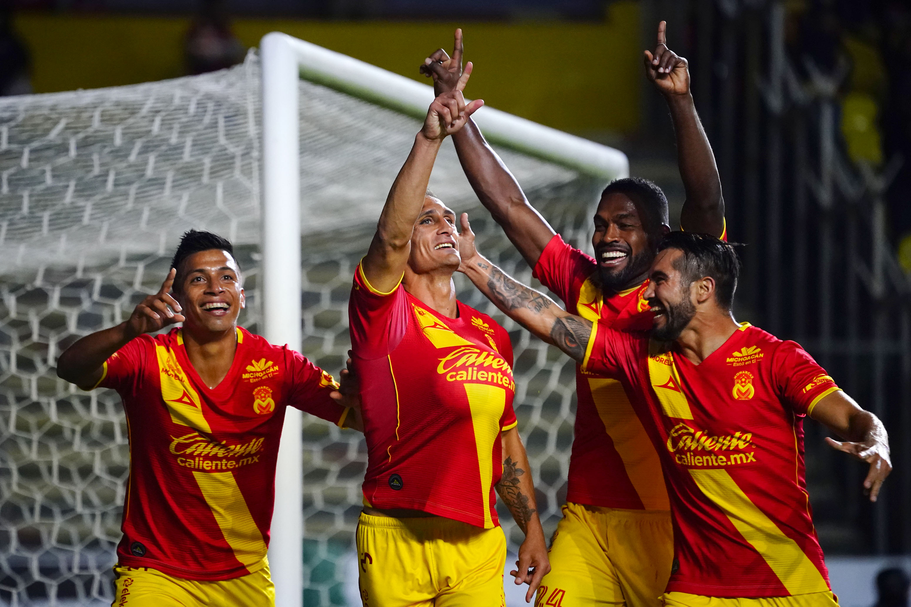 La Monarquía y el Toluca ofrecieron una Ida infernal en el Estadio Morelos.