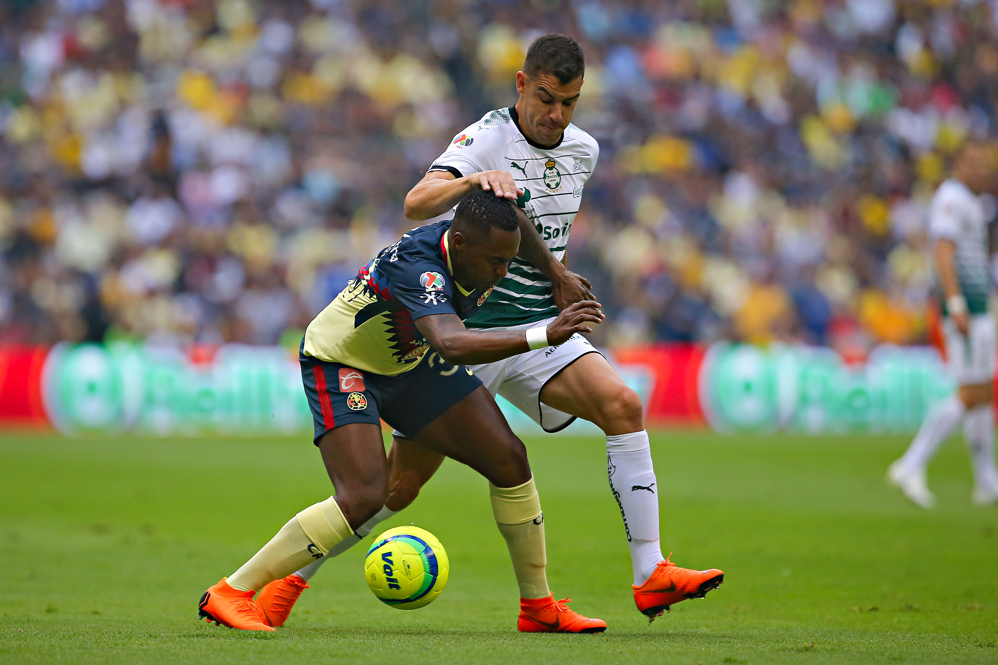 Las mejores postales de la Vuelta entre América y Santos