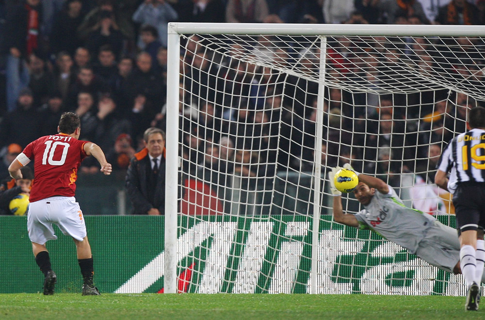 Buffon y Totti, amigos y rivales en la cancha