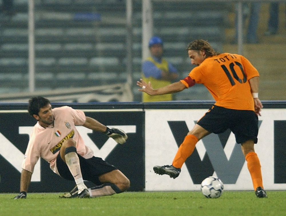Buffon y Totti, amigos y rivales en la cancha