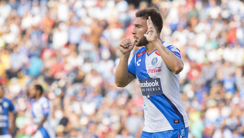 Puebla se burló de que Rayados pretenda a Cavallini