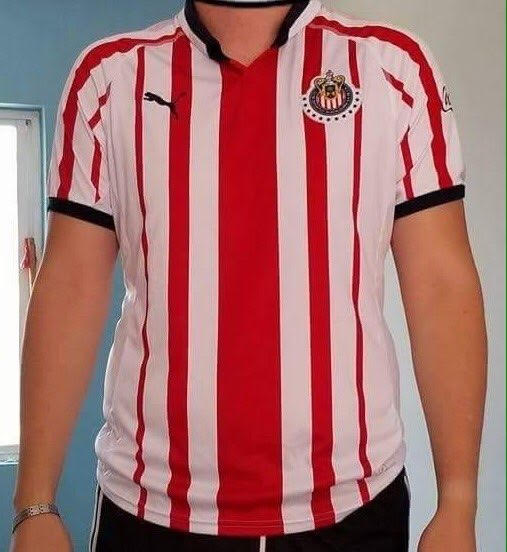 Filtran en redes posibles playeras de Chivas