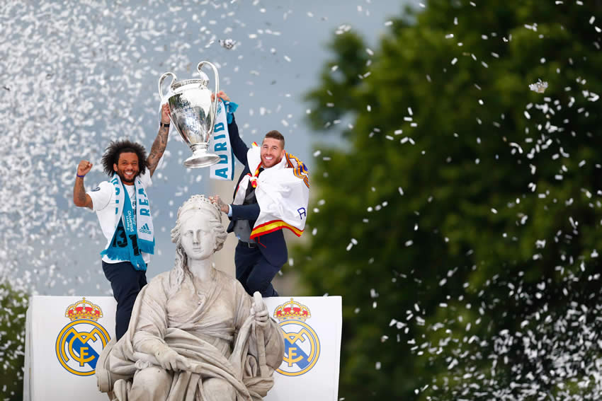 Real Madrid festejó con miles de aficionados la 13ra Champions League.