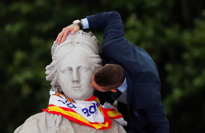Real Madrid festejó con miles de aficionados la 13ra Champions League.