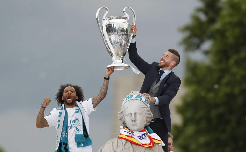 Real Madrid festejó con miles de aficionados la 13ra Champions League.