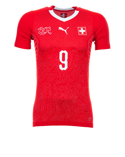 La camiseta de las 32 selecciones que participarán en Rusia 2018 (SUIZA)