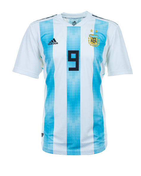 La camiseta de las 32 selecciones que participarán en Rusia 2018 (ARGENTINA)