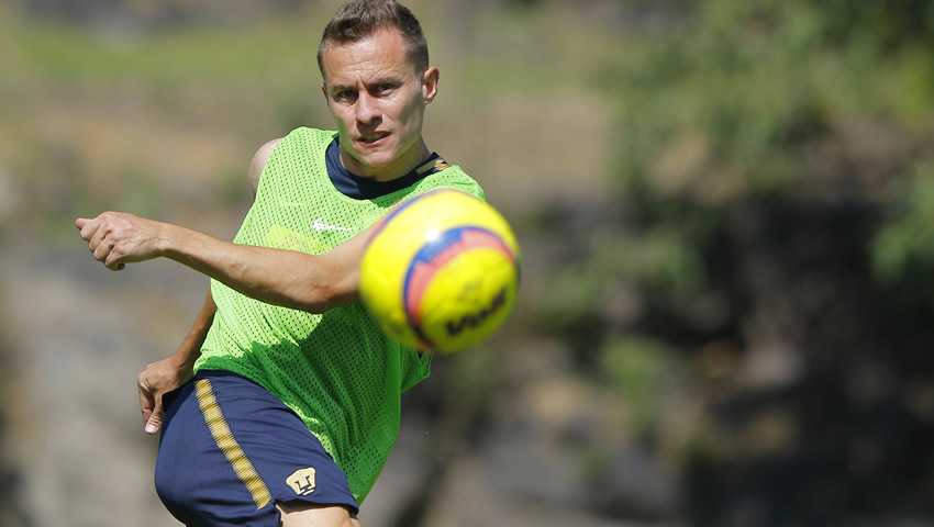 González ya había sido dirigido por Palencia en Pumas. 