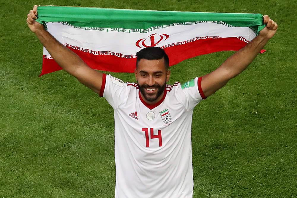 Autogol de Marruecos le da la victoria a Irán