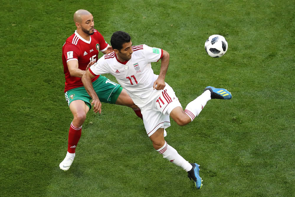 Autogol de Marruecos le da la victoria a Irán 