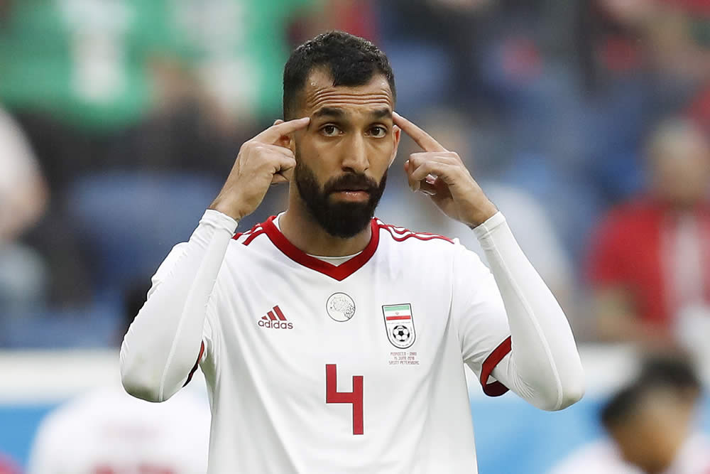 Autogol de Marruecos le da la victoria a Irán 