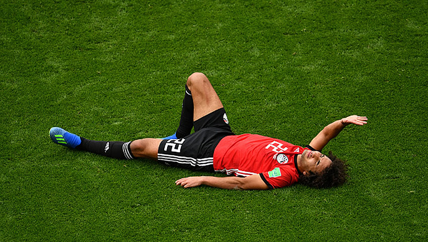 Suarez y Cavani se enfrentan a Egipto, Salah inicia en la banca