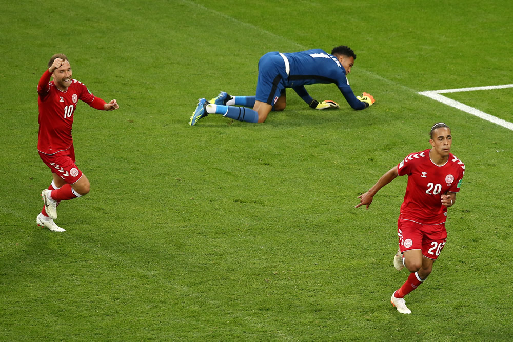 Perú vs Dinamarca