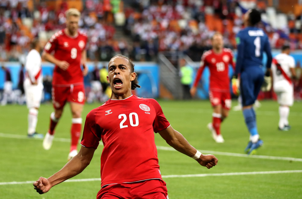 Perú vs Dinamarca