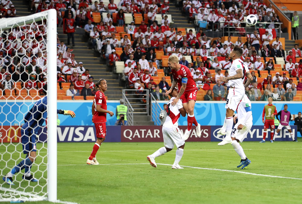 Perú vs Dinamarca