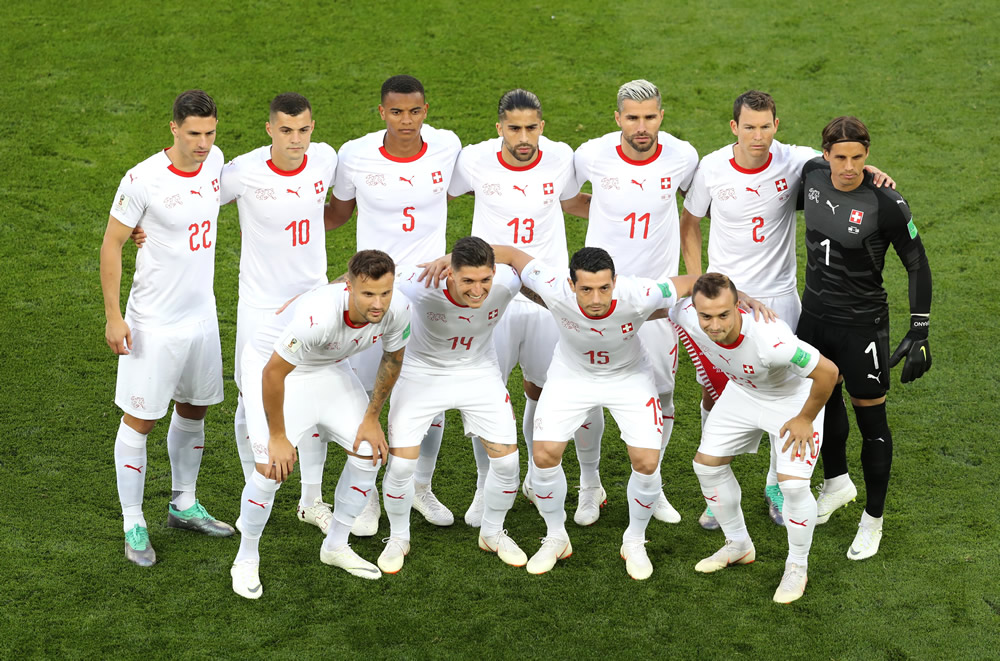 Serbia busca su calificación ante Suiza