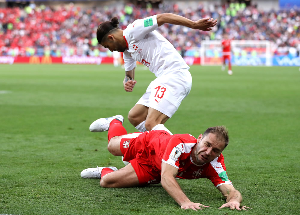 Serbia busca su calificación ante Suiza