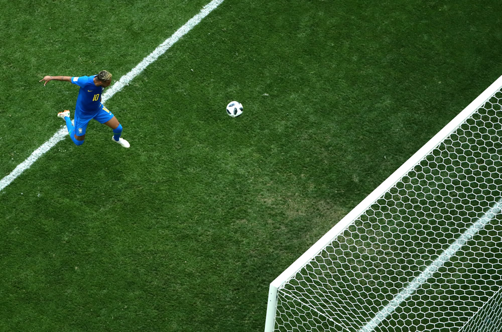 Sufrida victoria de Brasil ante Costa Rica
