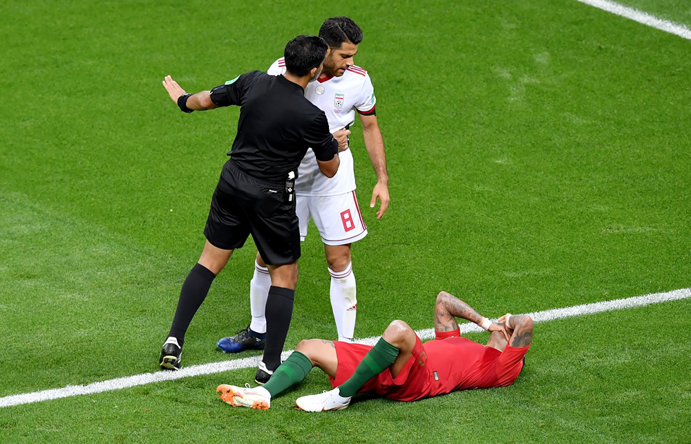 Irán dejó vivir a Portugal, que pasa a octavos