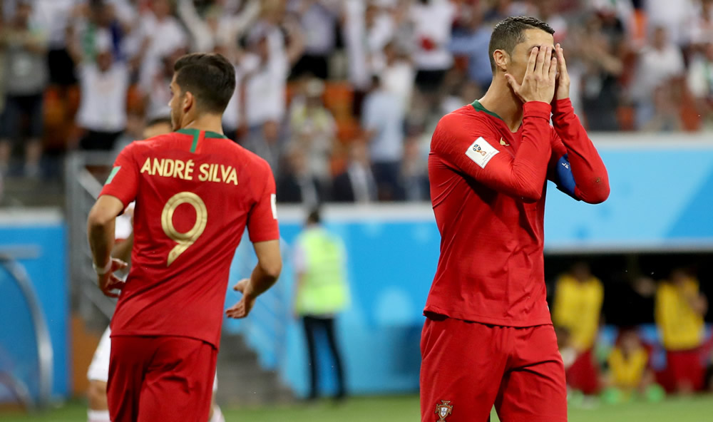 Irán dejó vivir a Portugal, que pasa a octavos