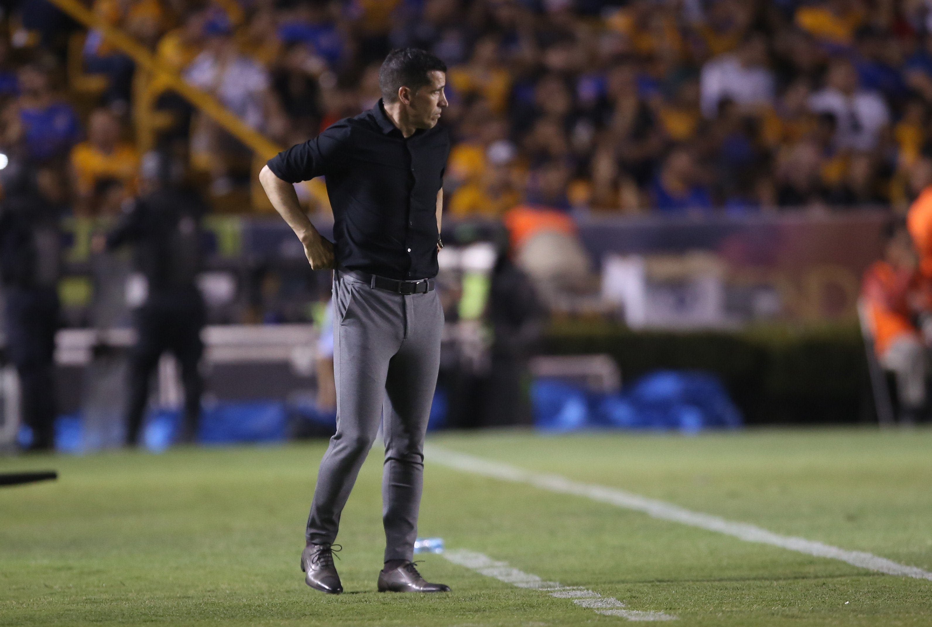 Con goles de Zelarayán y Gignac, los Tigres debutaron con triunfo ante León