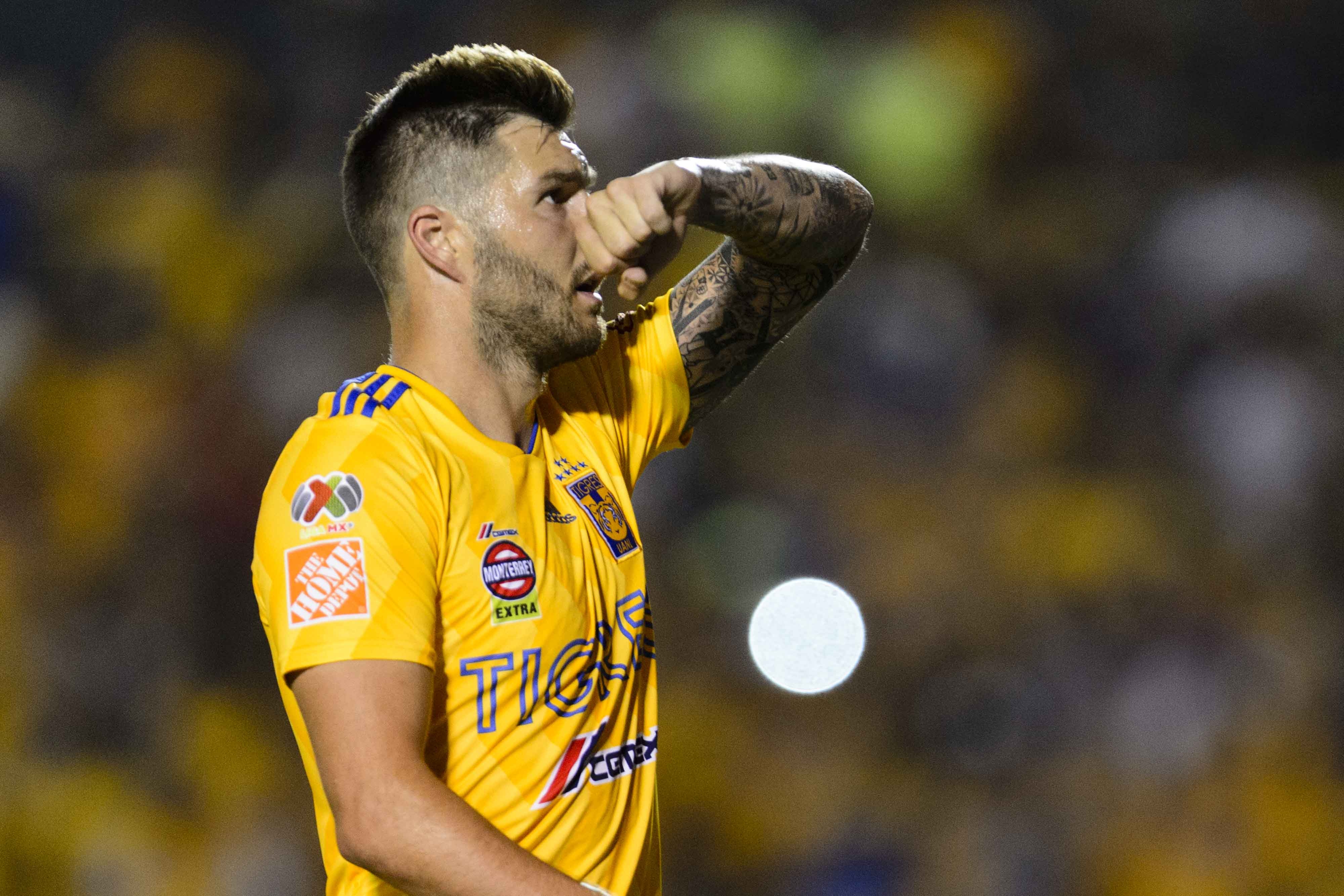 Con goles de Zelarayán y Gignac, los Tigres debutaron con triunfo ante León