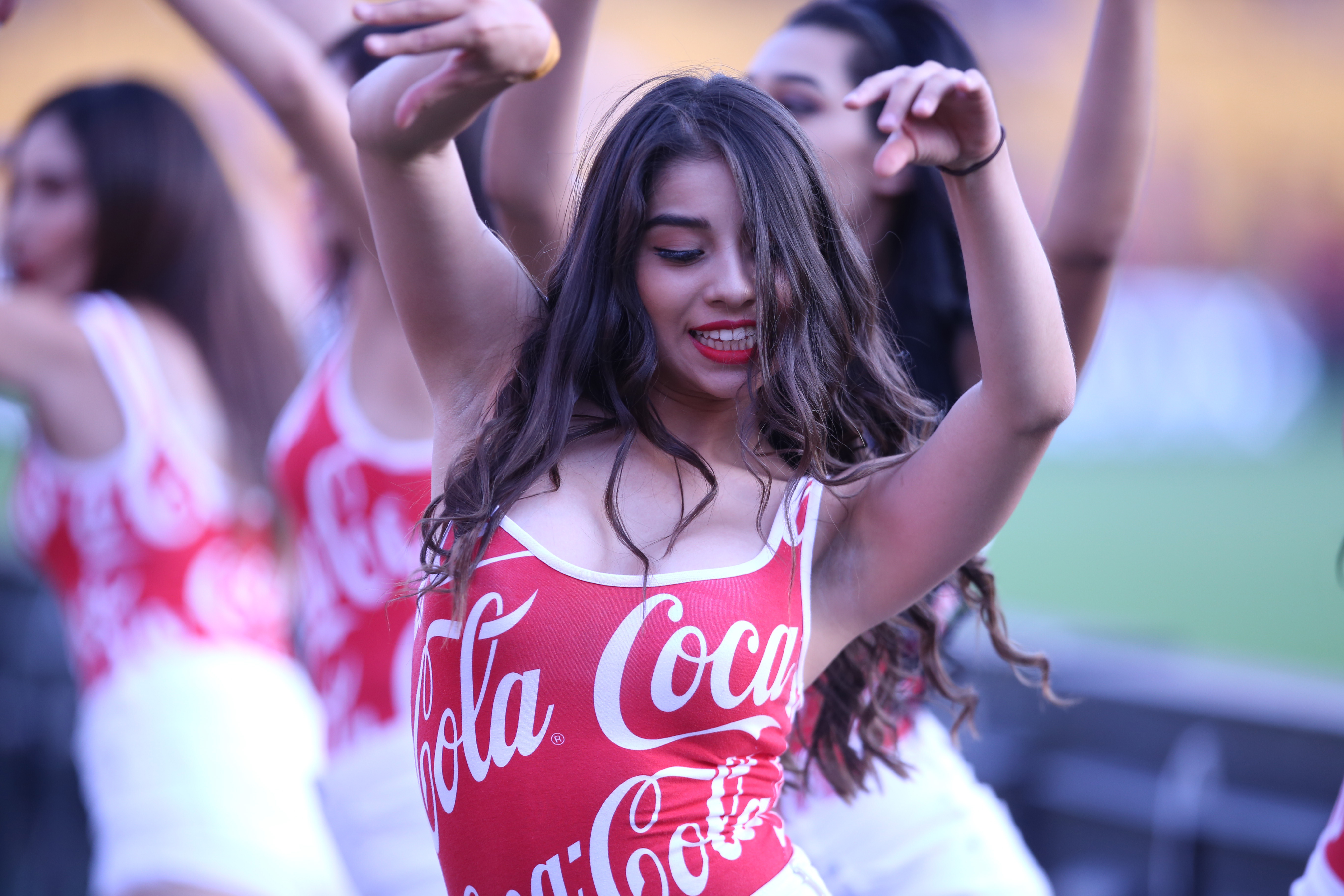 Con goles de Zelarayán y Gignac, los Tigres debutaron con triunfo ante León