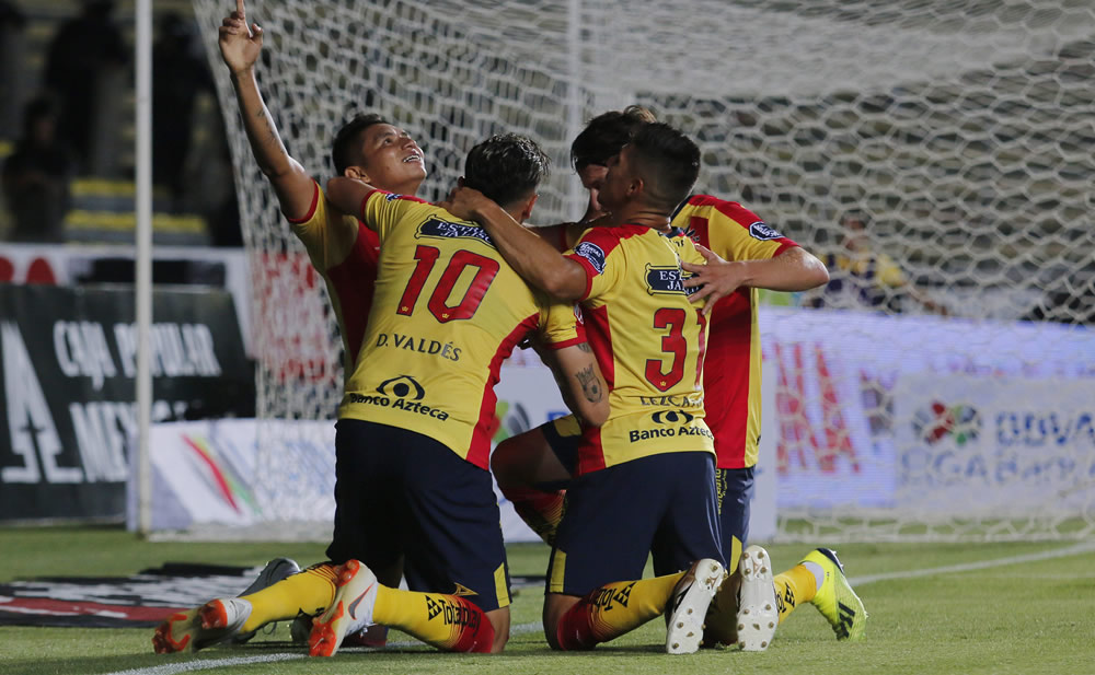 Las mejores postales del triunfo de Monarcas sobre Santos