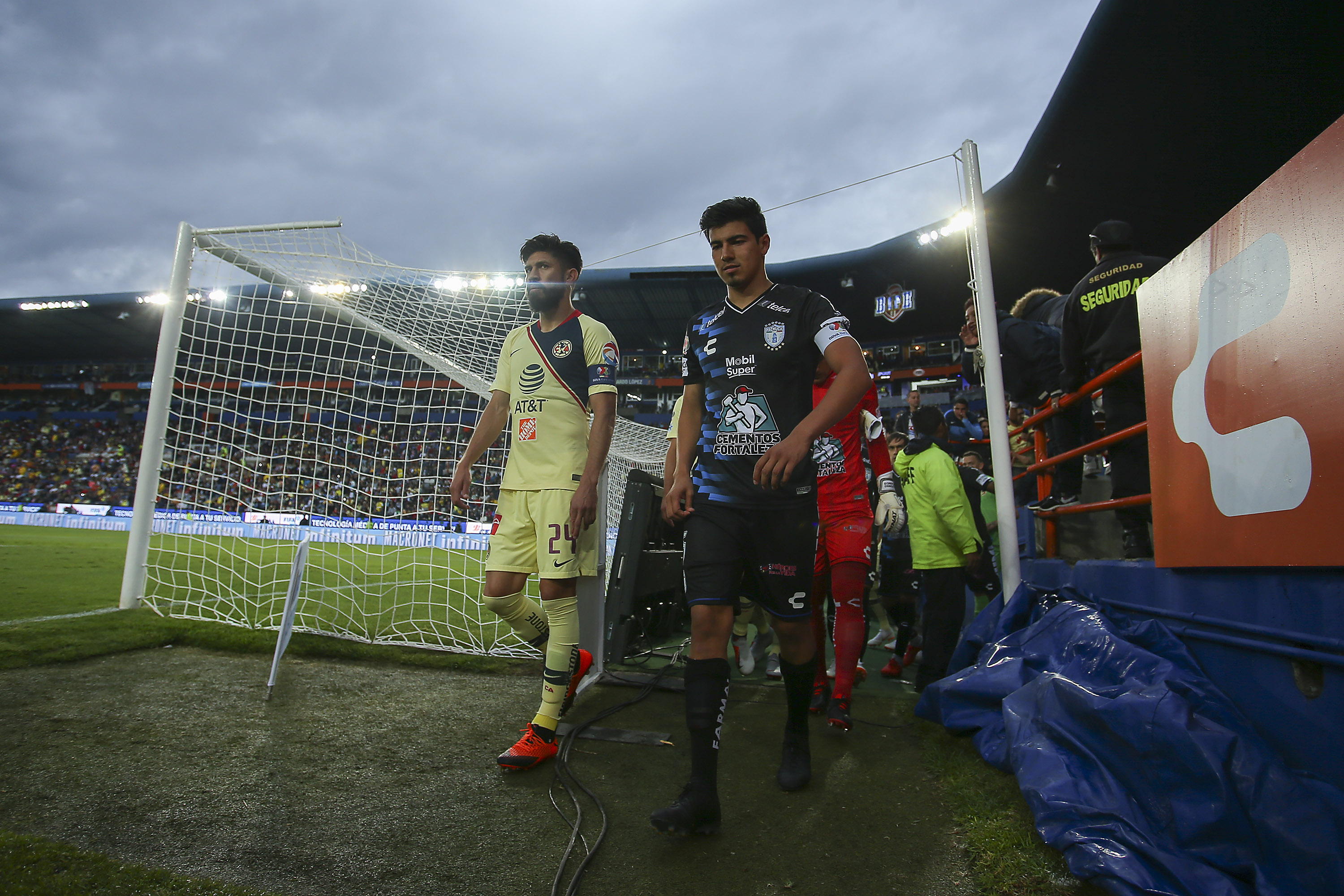 Diego Lainez, en noche soñada en triunfo Águila