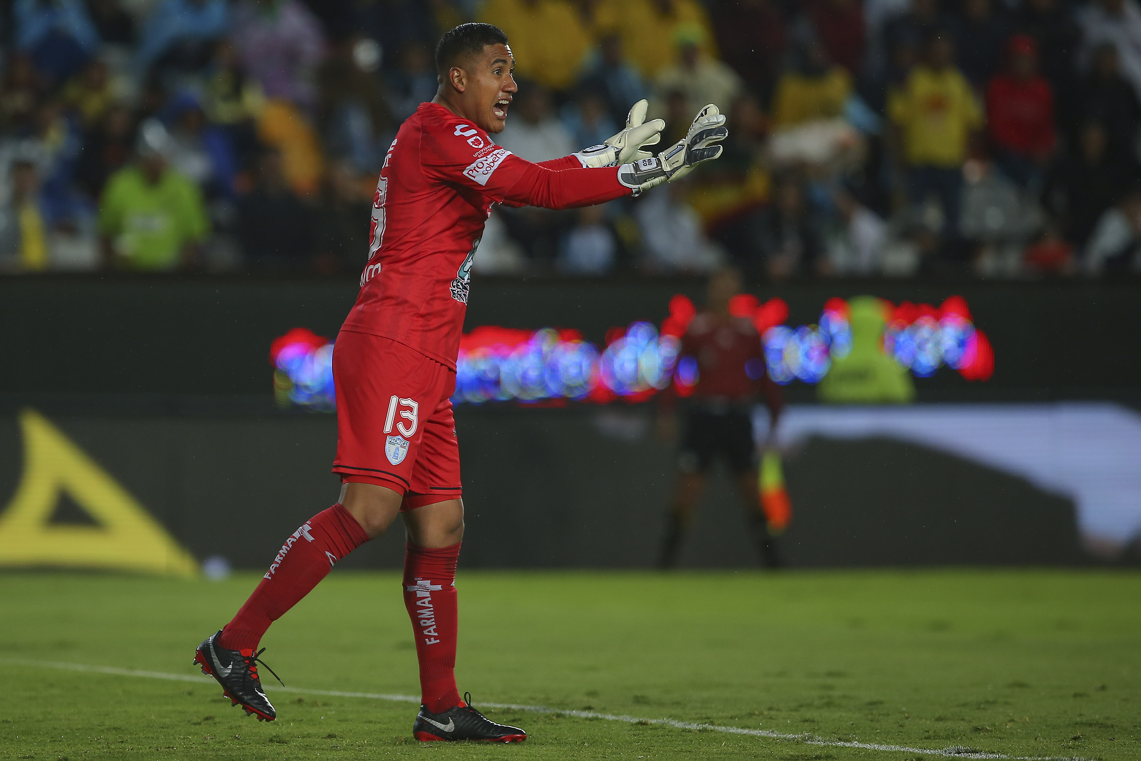 Diego Lainez, en noche soñada en triunfo Águila
